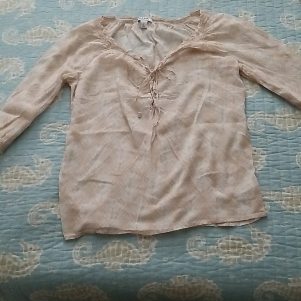 Old Navy top
